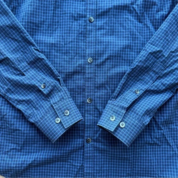 Calvin Klein Men’s Slim Fit & Non-Iron Button Down Blue & Navy Plaid Dress Shirt - Picture 5 of 7